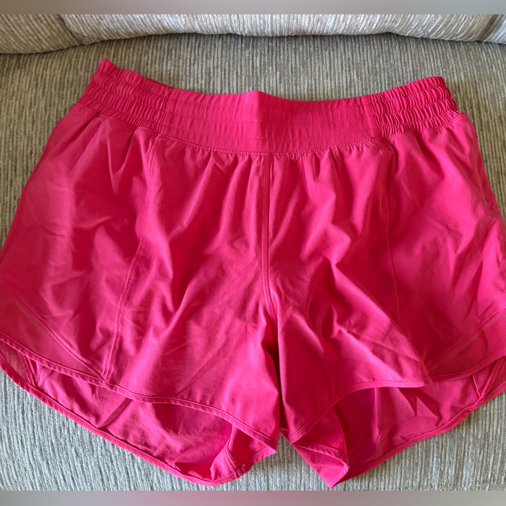 Lululemon High Rise Hotty Hot Shorts, 4” inseam, Size 10